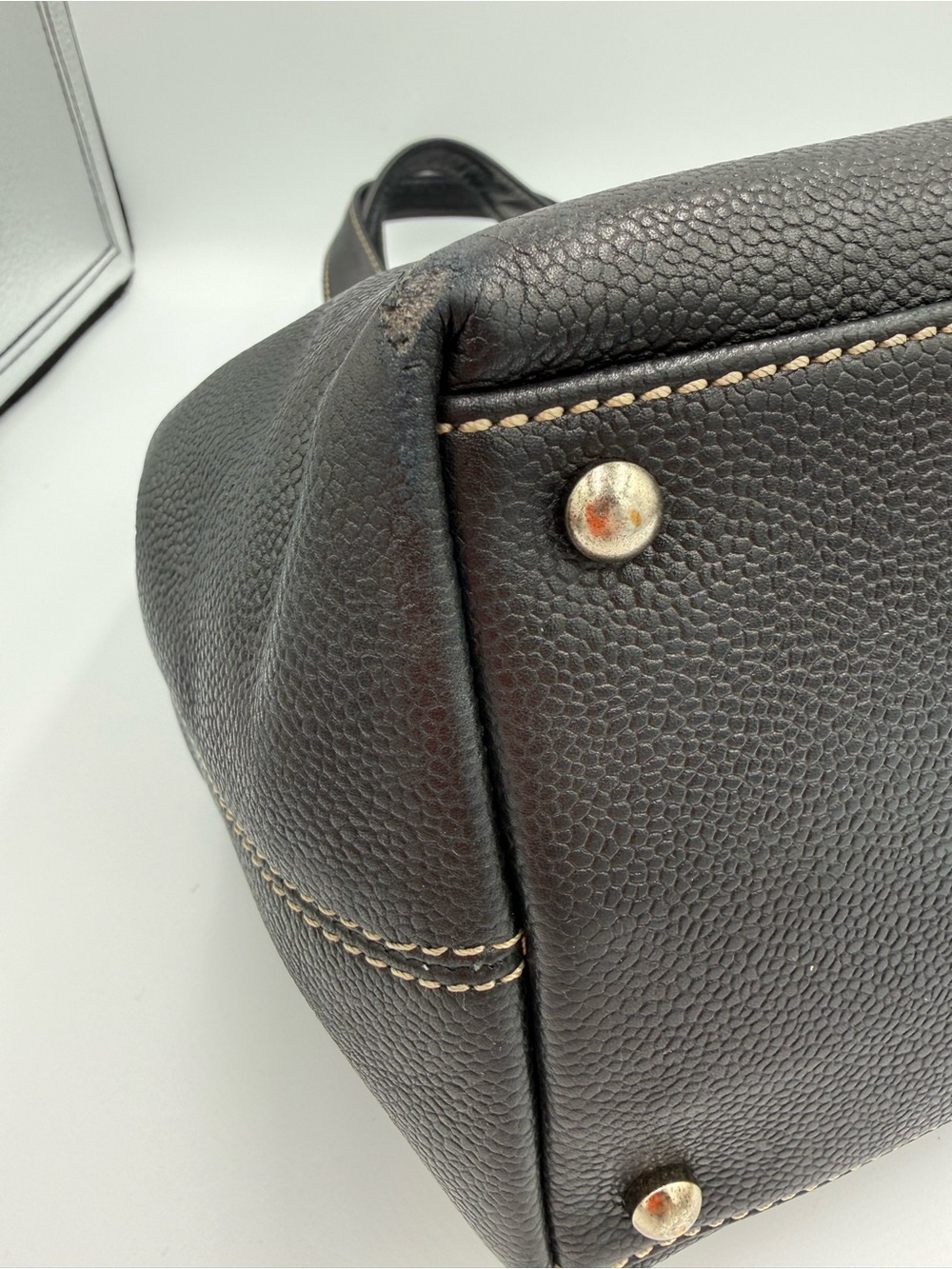 CHANEL Black Caviar Leather Tote with Silver CC Accent - Picture 5 of 16